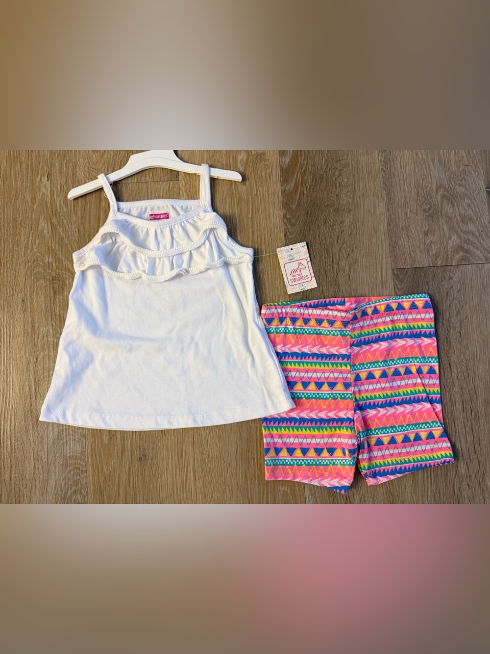 (NWT) Swiggles Girl's Size 3T Pink Aztec Printed Shorts With Matching White Top
